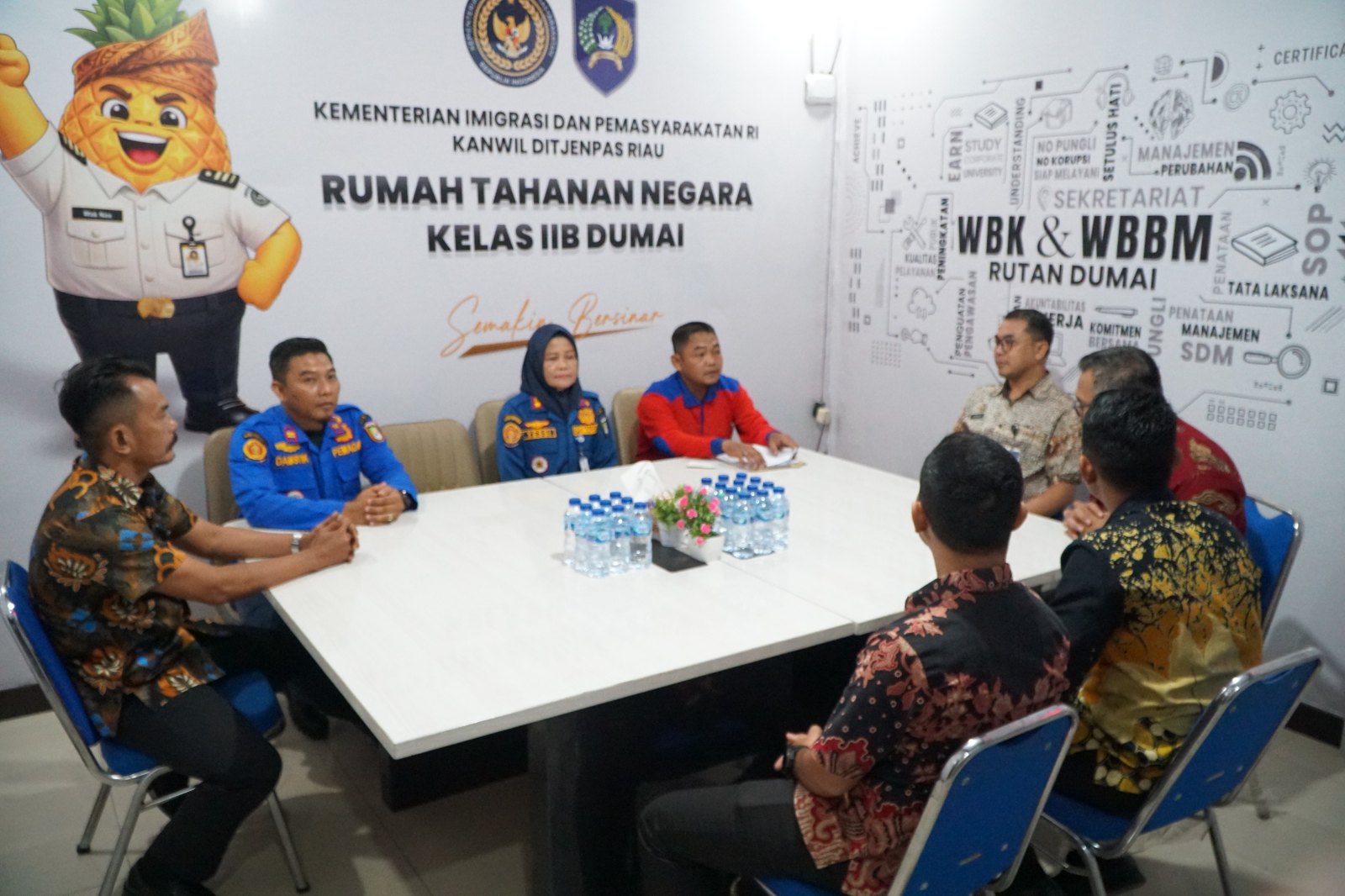 deskripsi gambar
