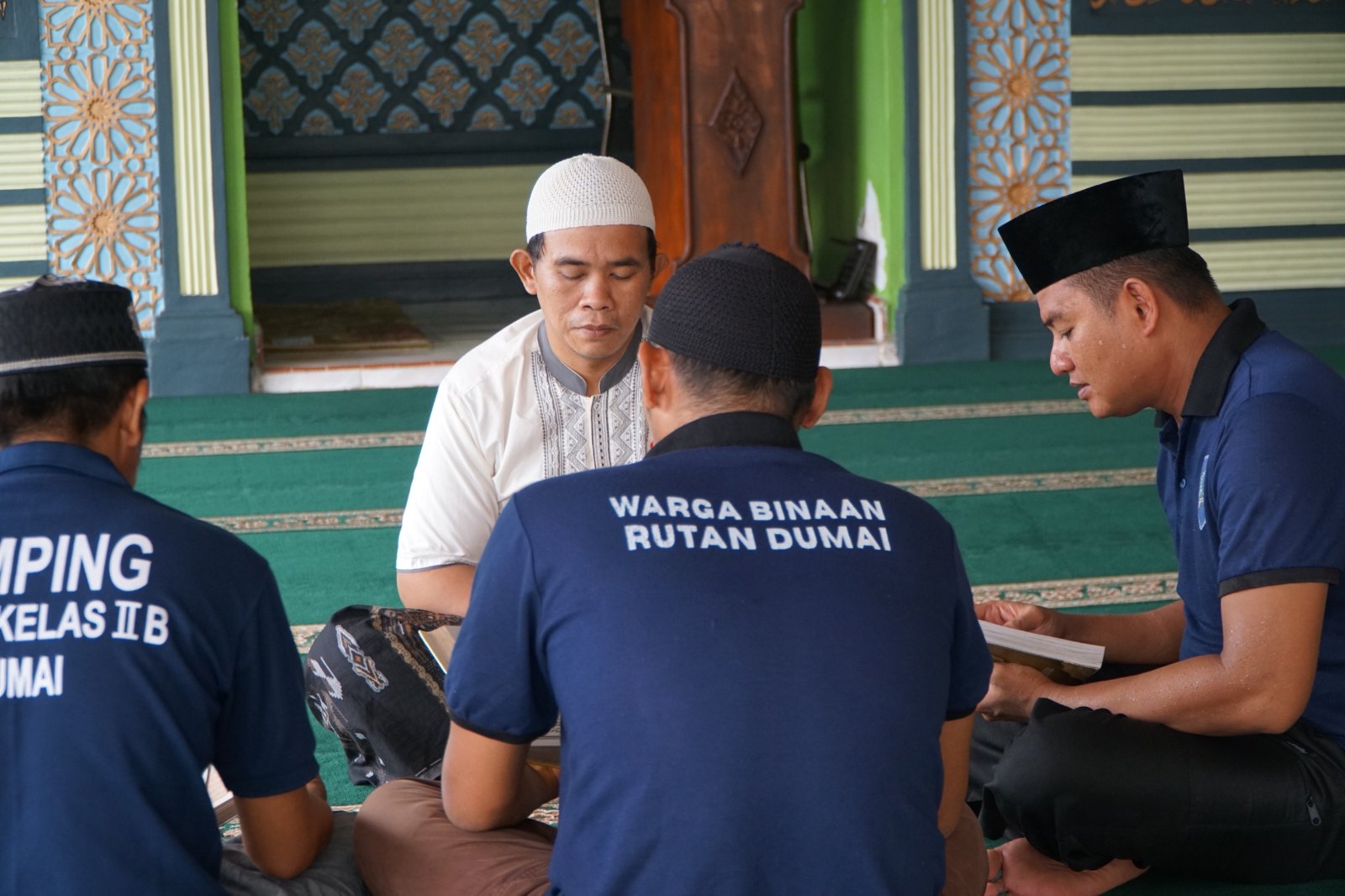 deskripsi gambar