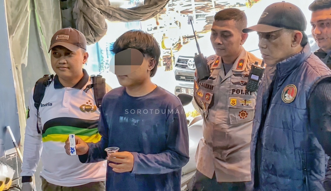 POLRES DUMAI  RAZIA SALON DAN INDEKOS, LIMA ORANG POSITIF EKSTASI DIAMANKAN